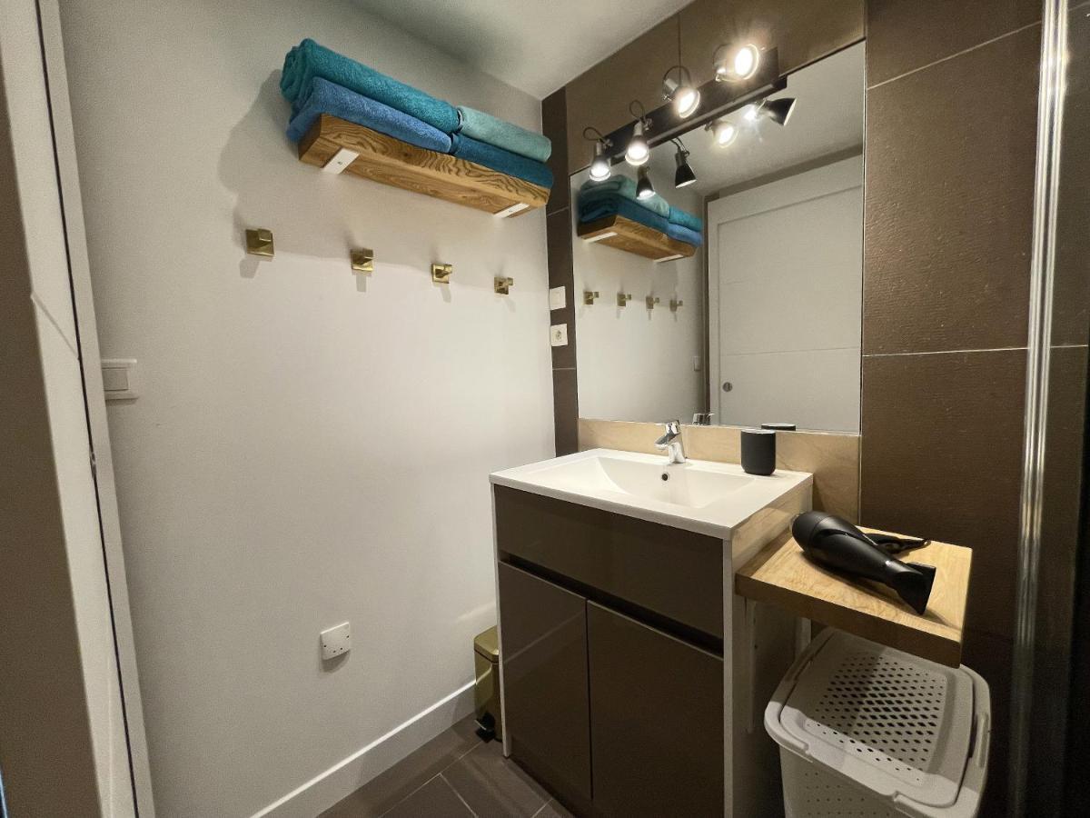 Unique! Jacuzzi Prive 35°C + Cinema Villa Entiere Meyzieu Buitenkant foto